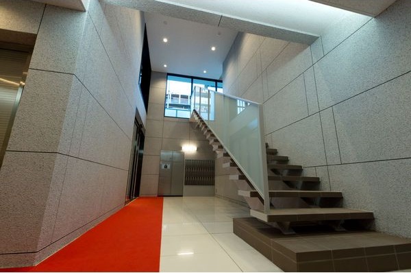 地下鉄名城線 黒川駅 徒歩1分 9階建 築11年の外観写真