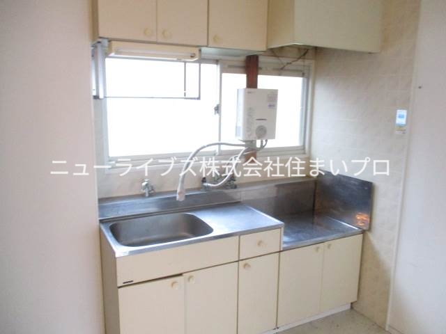 京阪本線 萱島駅 徒歩20分 2階建 築37年のキッチン写真