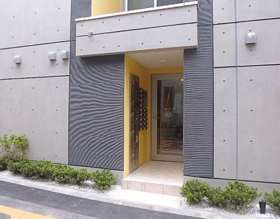都営三田線 白山駅 徒歩9分 5階建 築13年の外観写真