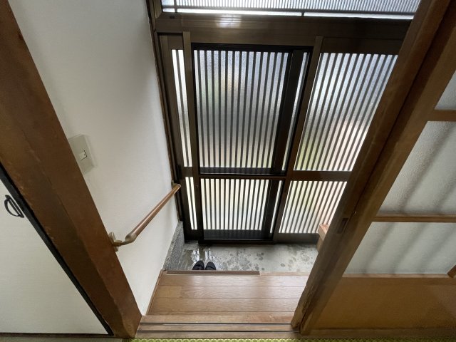 テラス 西宮市上田中町の玄関写真