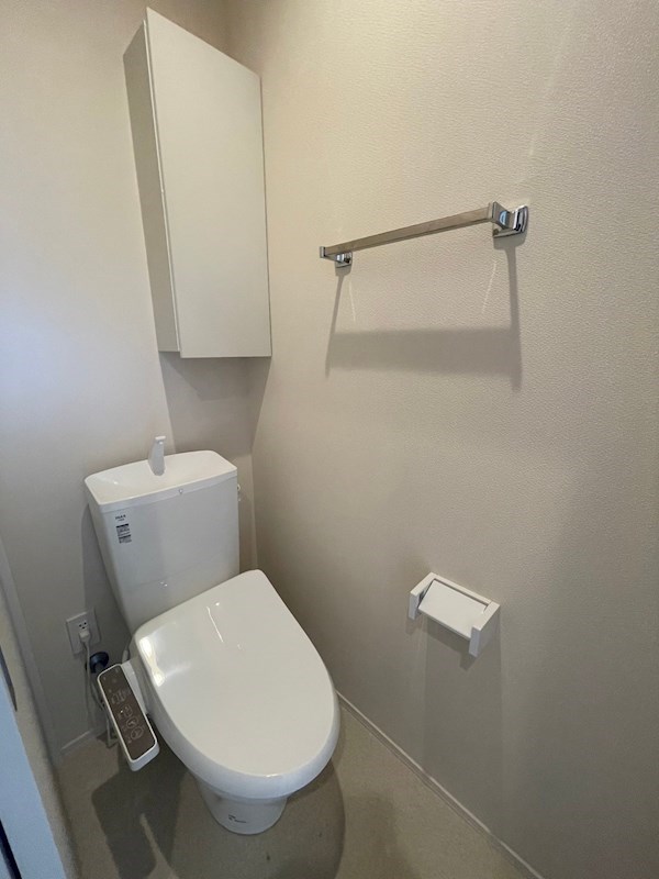 ＪＲ東海道本線 辻堂駅 徒歩7分 3階建 築5年のトイレ写真