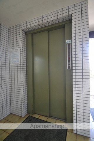 広島電鉄本線 西観音町駅 徒歩10分 6階建 築38年の外観写真