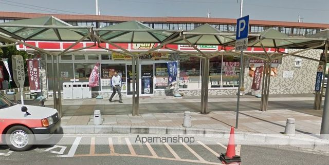 コンビニ　デイリーヤマザキ（コンビニ）まで2043m