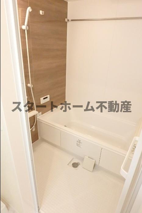 バス・シャワールーム　ゆったり過ごせるお風呂です
