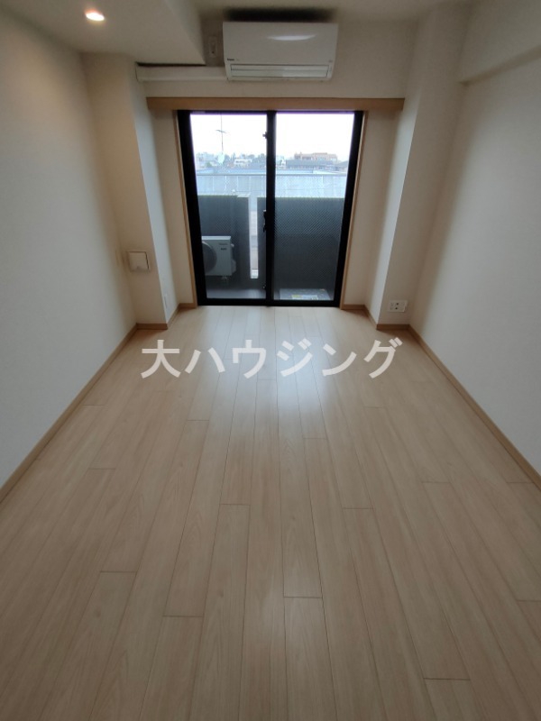ルーブル蒲田南伍番館の居間写真