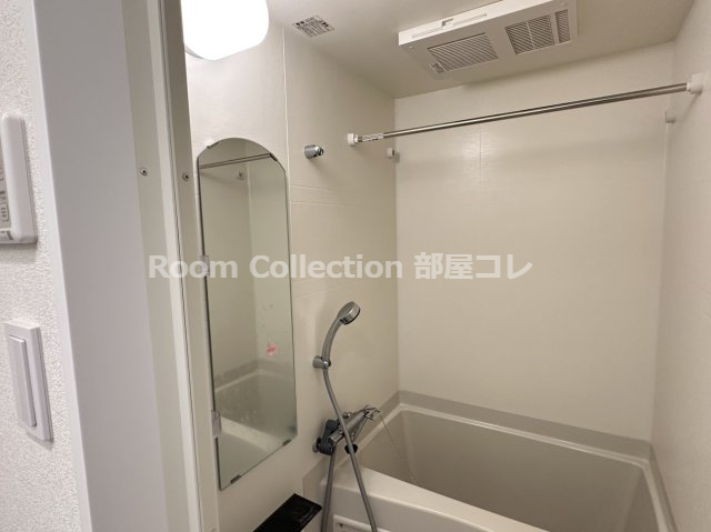 バス・シャワールーム　※同物件他部屋写真 反転、色違いの場合有 現況優先