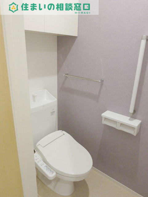ＪＲ東海道本線 幸田駅 徒歩20分 2階建 築7年のトイレ写真