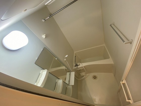 バス・シャワールーム　※別部屋の写真です