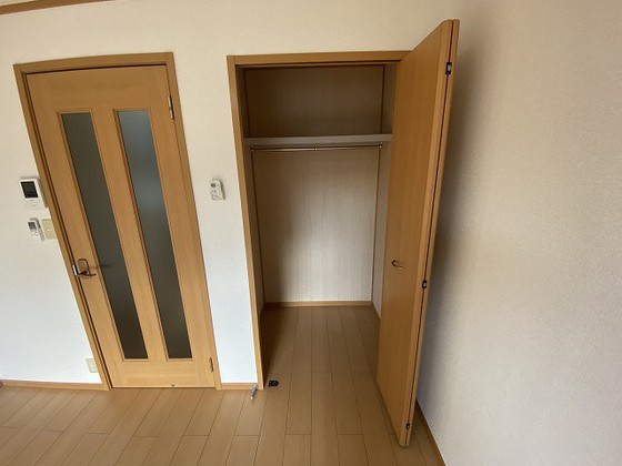 収納　※別部屋の写真です