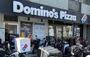 飲食店　ドミノピザ（飲食店）まで832m