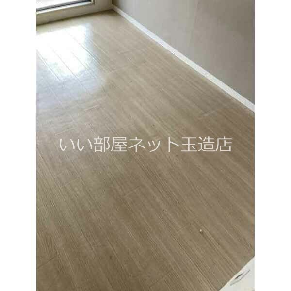 近鉄奈良線 今里駅 徒歩7分 9階建 築39年の居間写真