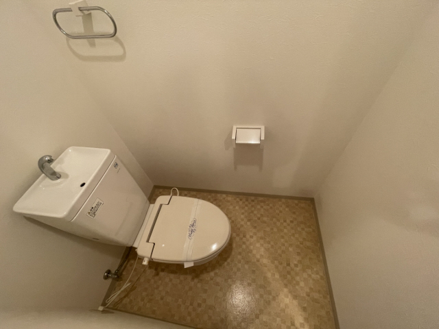 トイレ　コンパクトで使いやすいトイレです