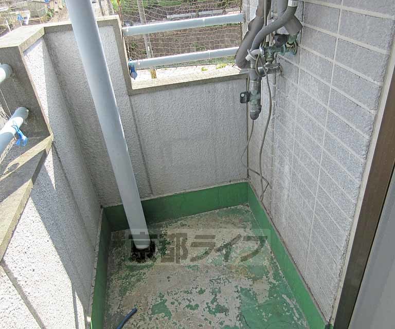 バルコニー　バルコニーに洗濯機置けます