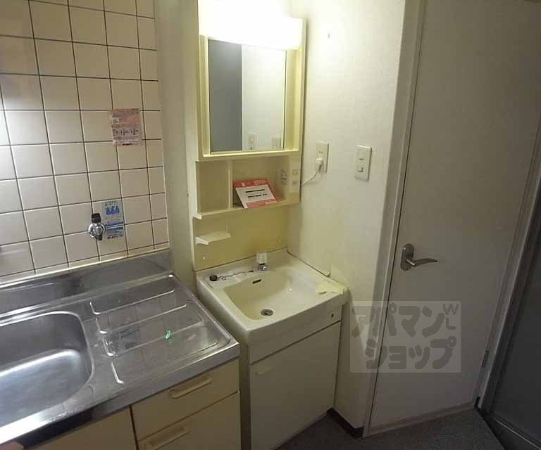 洗面設備　独立洗面台