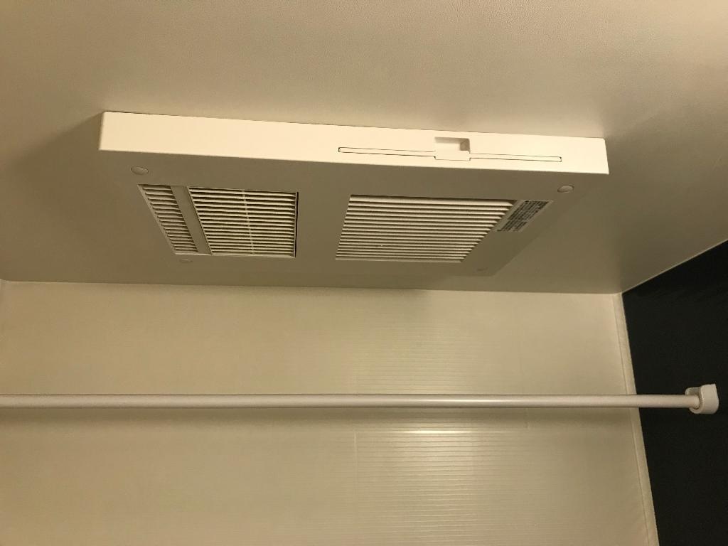 収納　浴室乾燥機