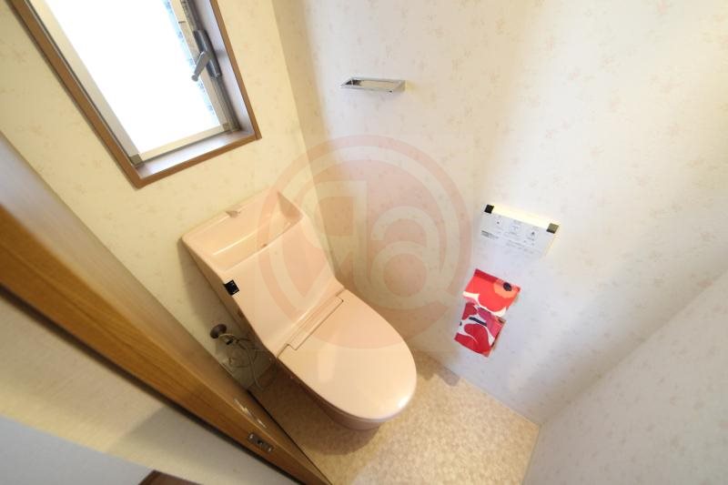 トイレ　トイレもきれいです