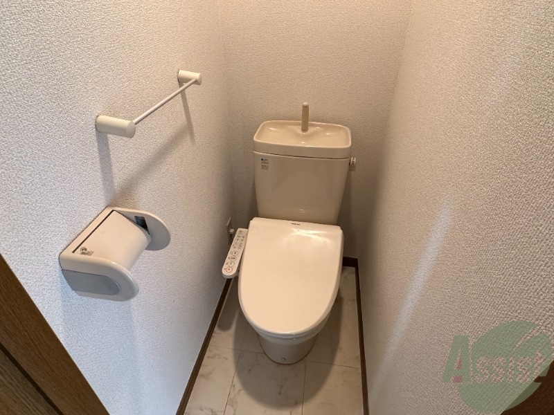 トイレ　トイレの写真です。シンプルで使いやすそうですね。