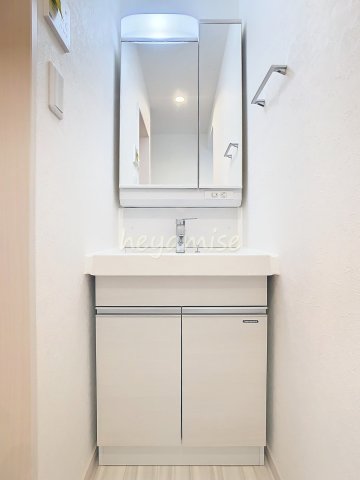 洗面設備　※同系型の写真になります。
