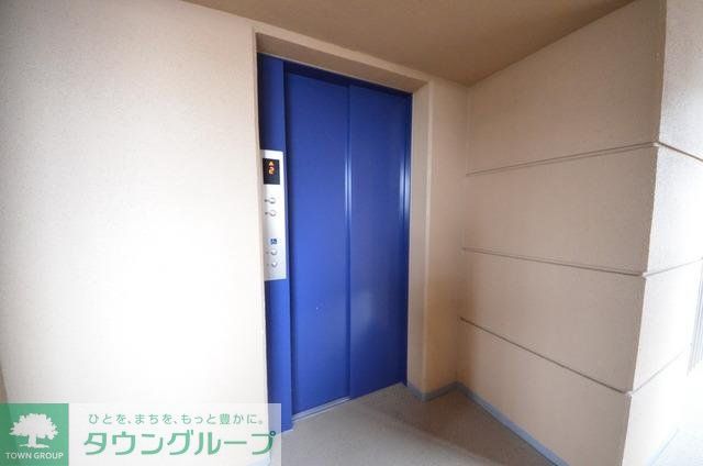 エントランス　♪エレベーター♪