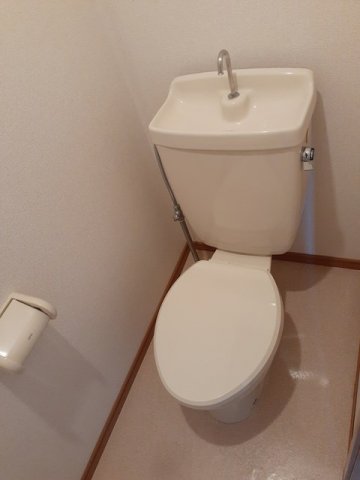 トイレ　落ち着いたトイレです