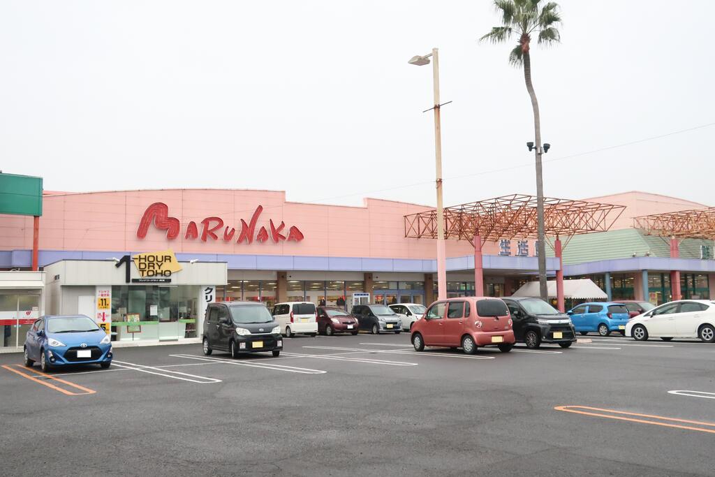 スーパー　マルナカ宇多津店（スーパー）まで688m