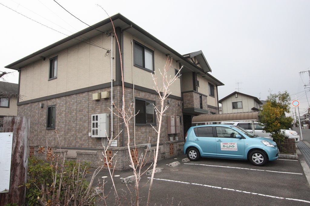 ＪＲ山陽本線 東福山駅 バス乗車時間：20分 最寄りバス停で下車 徒歩3分 築22年