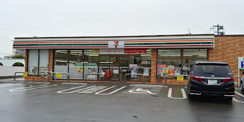 コンビニ　セブン-イレブン 春日岡本店（コンビニ）まで768m