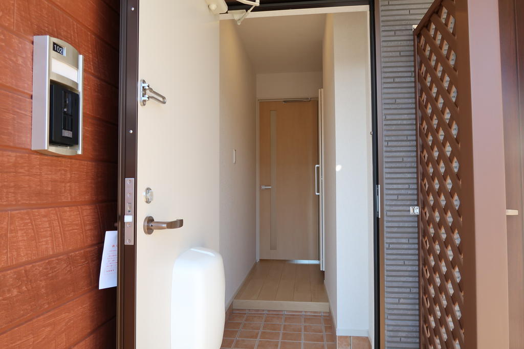 玄関　室内写真は別室です