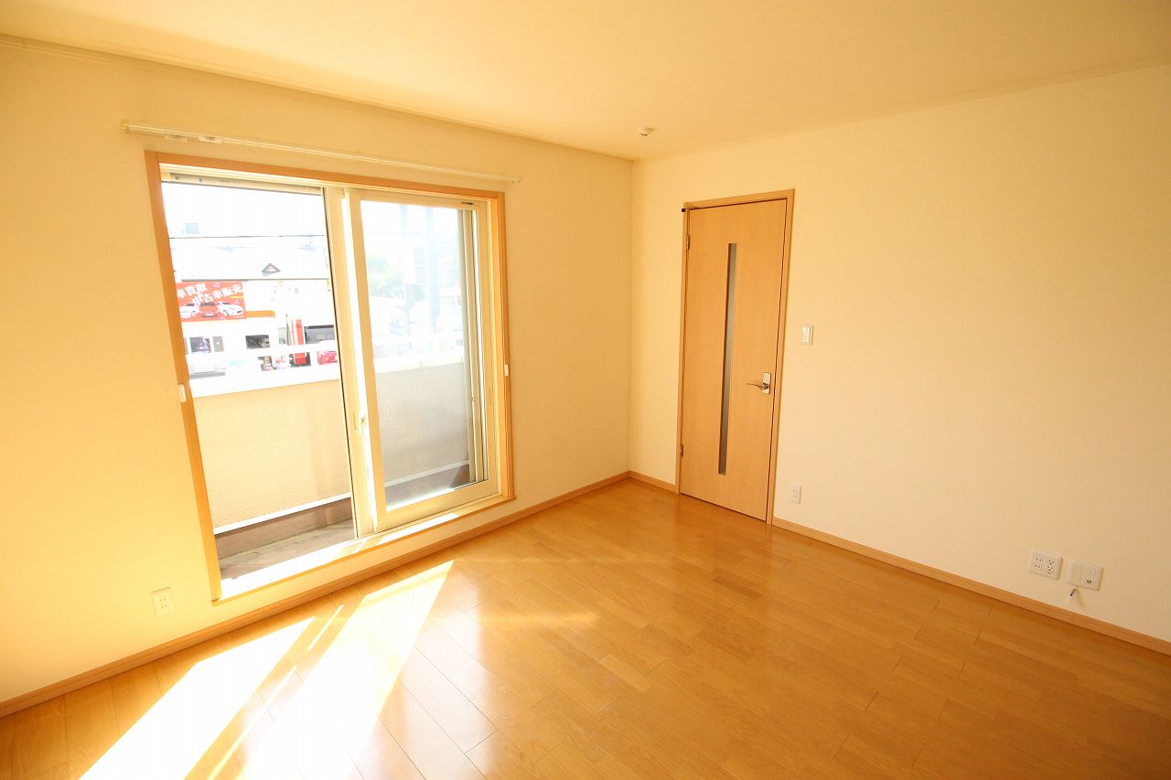 居室・リビング　別の部屋の写真です