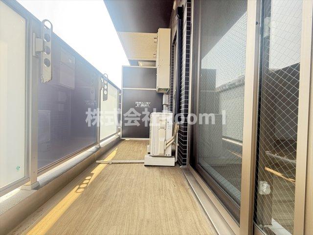 バルコニー　落ち着いた時間を過ごせるバルコニーです