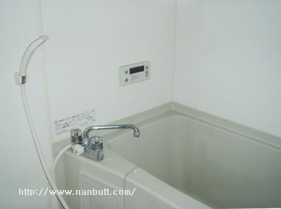 バス・シャワールーム　追焚き機能付きバス