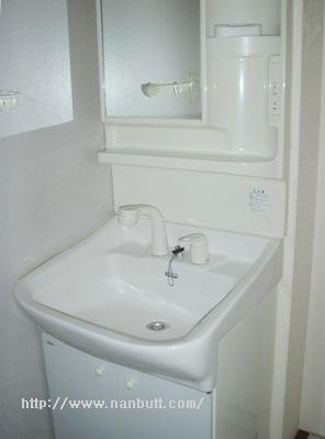 洗面設備　シャワー付き洗面台