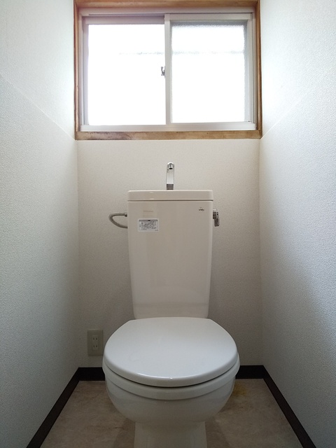 【松山市東野のその他のトイレ】