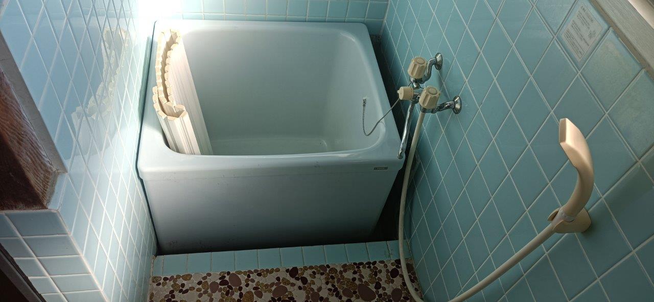 防府市中央町 長屋の風呂写真