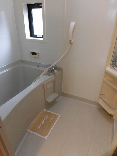 バス・シャワールーム　追炊き付