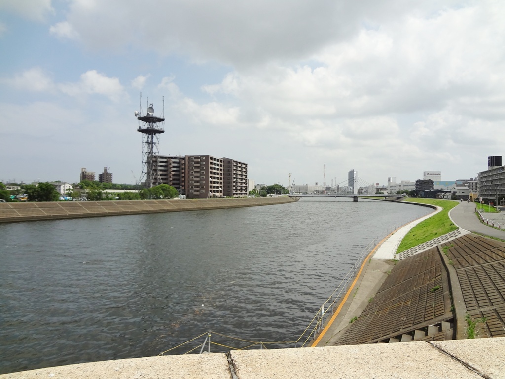公園　鶴見川（公園）まで250m