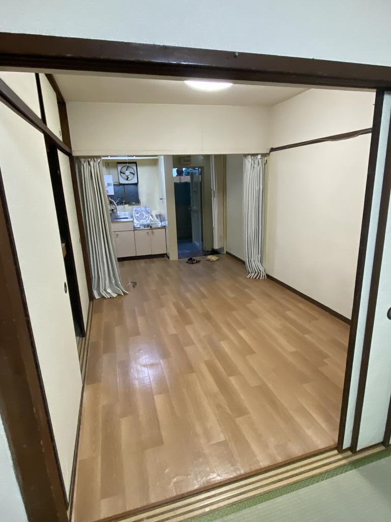 第一五十鈴マンションの居間写真