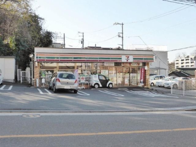 コンビニ　セブンイレブン横浜鶴見東寺尾3丁目店（コンビニ）まで180m