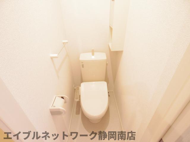 トイレ　清潔感のあるトイレです