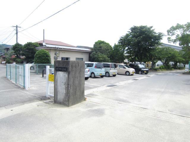 【鳴門市大津町木津野のアパートの幼稚園・保育園】