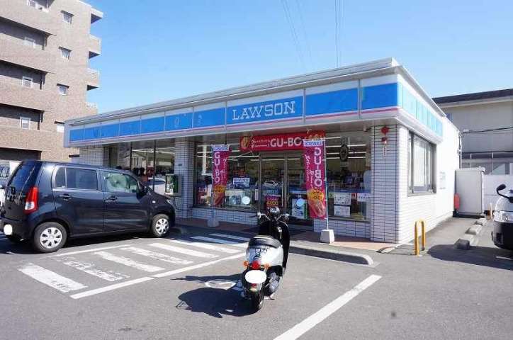 コンビニ　ローソン（コンビニ）まで110m