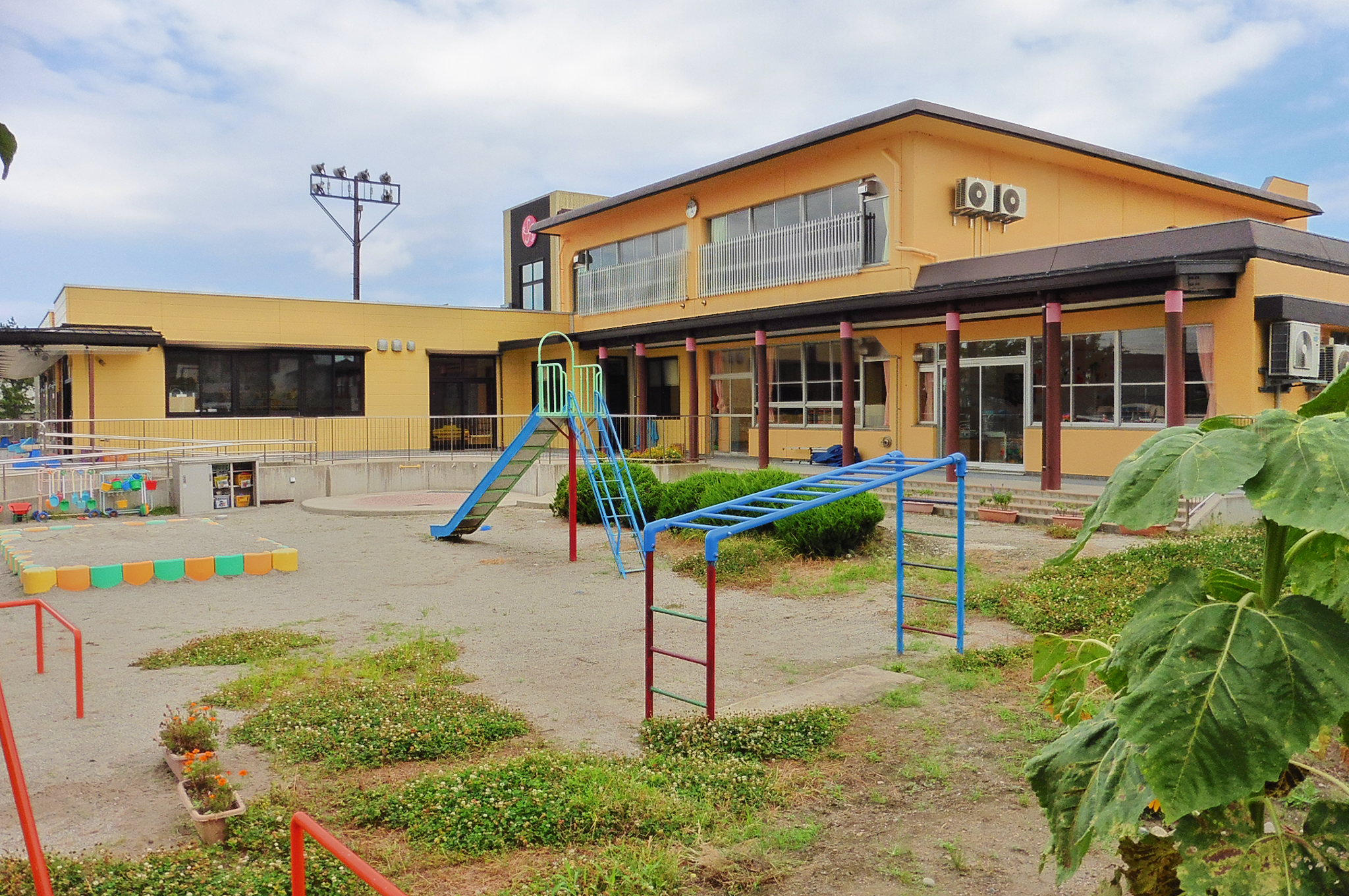 幼稚園・保育園　黒部市立さくら幼稚園（幼稚園・保育園）まで397m