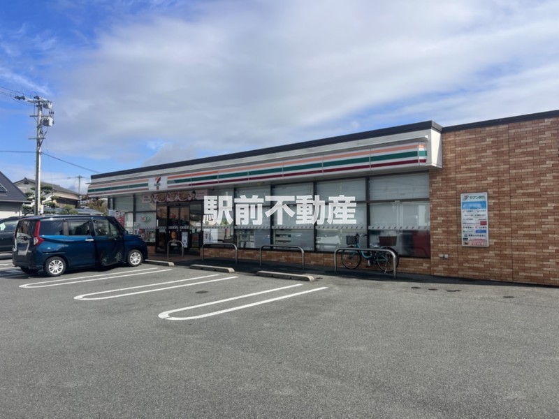 コンビニ　セブンイレブン　大牟田長溝町店（コンビニ）まで400m