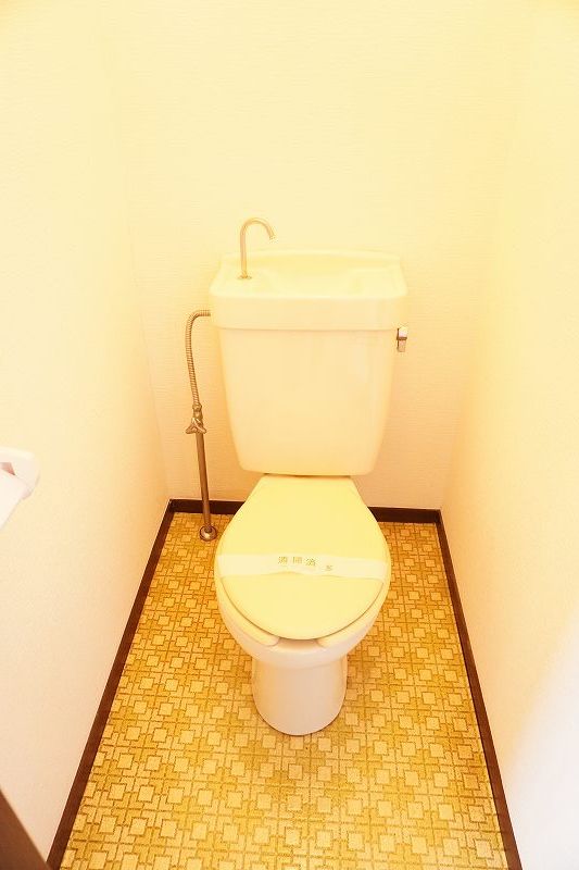 トイレ　個室トイレで落ち着いて使用できます♪