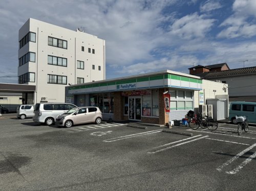 コンビニ　ファミリーマート八代千反町店（コンビニ）まで1886m