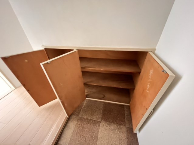 玄関　シューズボックスです