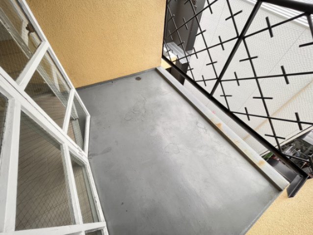 バルコニー　陽当たり良好なバルコニーです