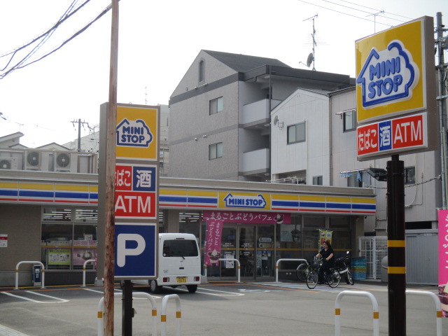 コンビニ　ミニストップ 東淀川豊里4丁目店（コンビニ）まで100m