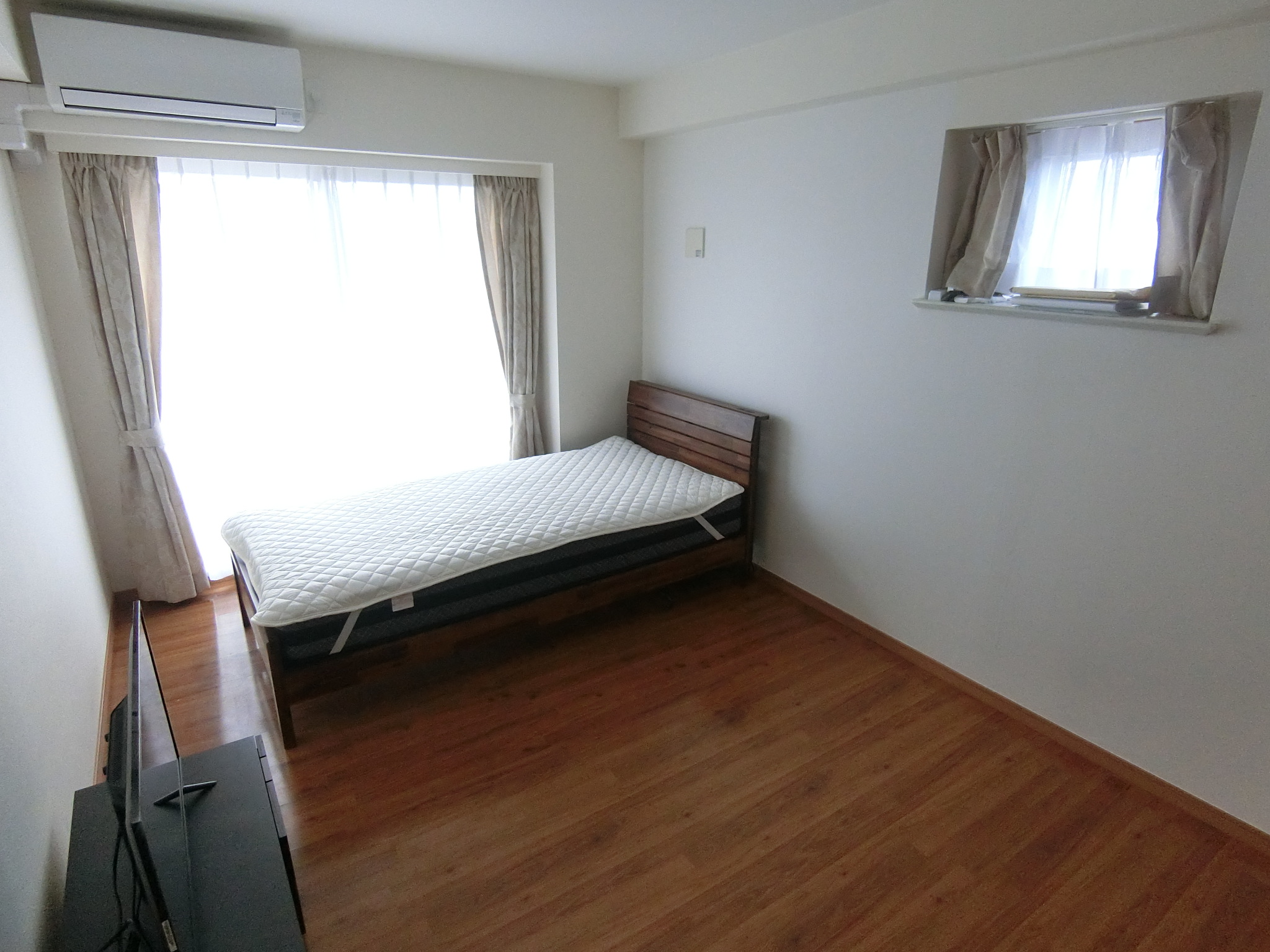 居室・リビング　家具、家電は参考です。