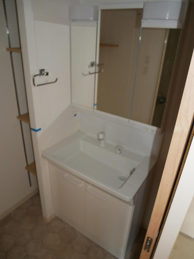 洗面設備　※同タイプのお部屋のお写真です。